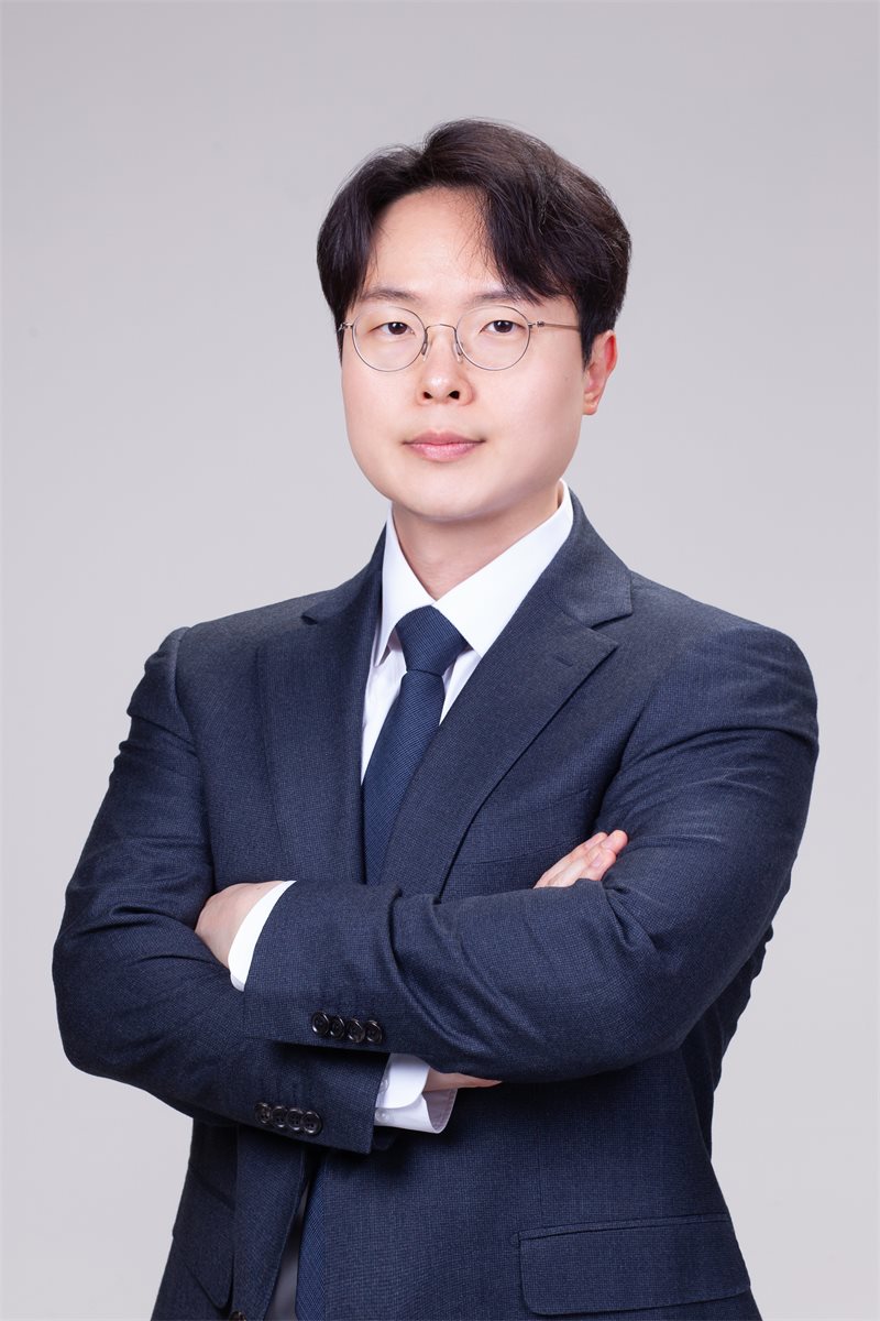 김진우 변호사